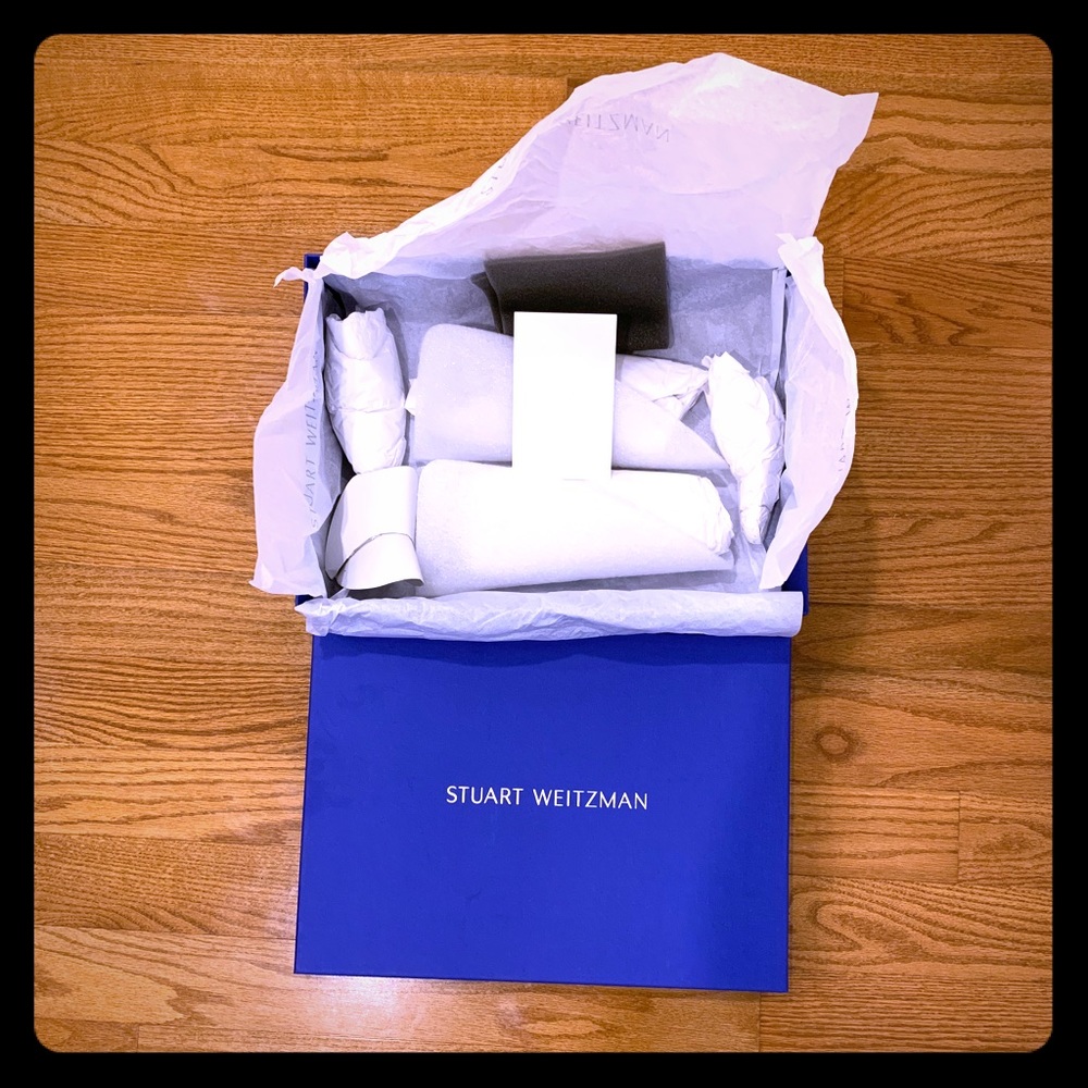 ❌SOLD❌Stuart weitzman over the knee boots box